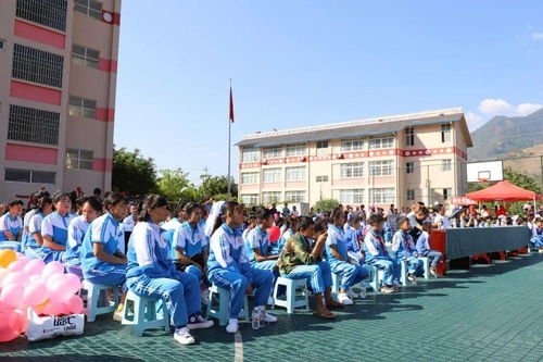 送温暖,助成长 中共怒江州文化和旅游局党支部前往特殊教育学校开展助残日活动